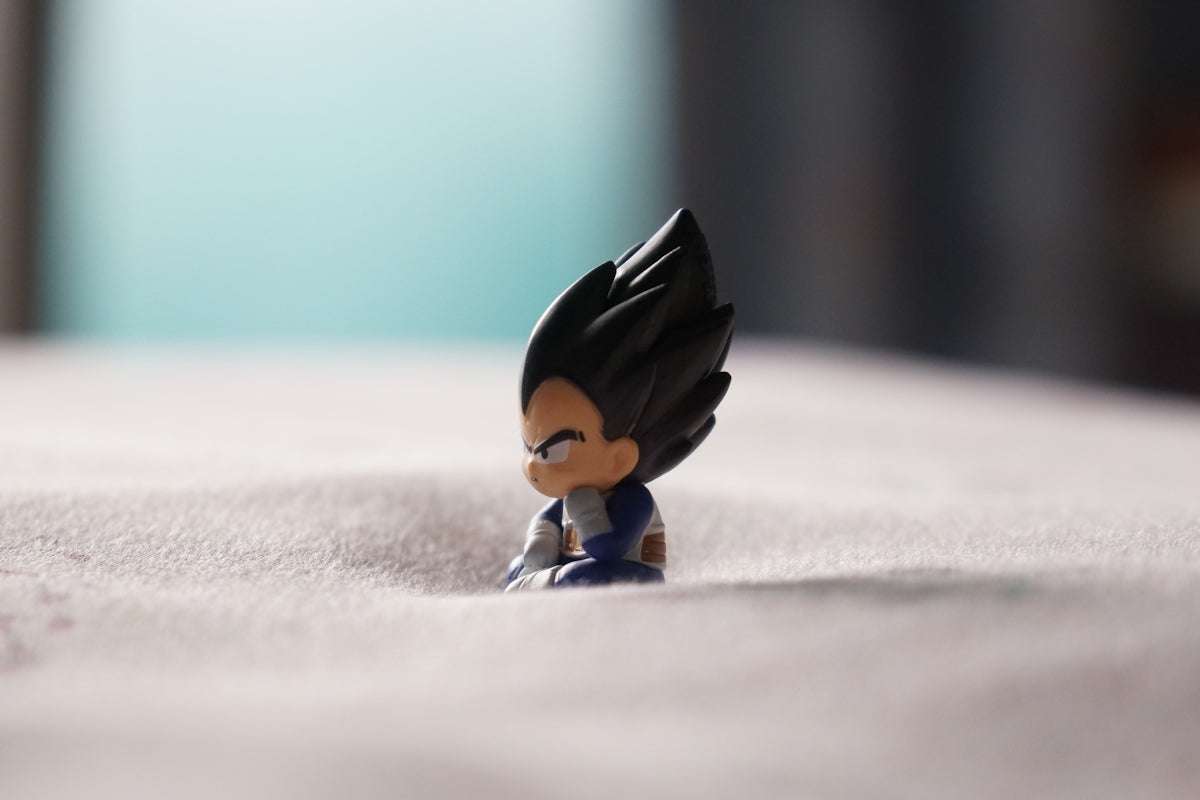 10 Sätt Vegeta Mini Figur från Dragon Ball Daima Kan Förhöja Din Skrivbordshylla