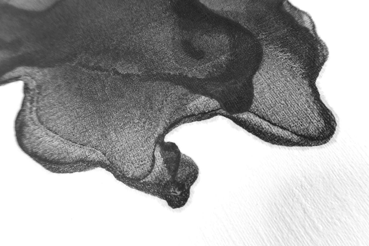 Utforska Varför Promare Galo Thymos Monochrome Figur Bland Samlarobjekt
