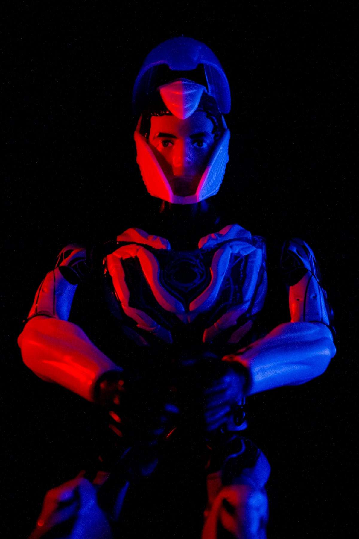 Utforska Färgstarka Detaljer i Voltron Super Cyborg Full Color Figur och Hur Den Framhäver Din Samling