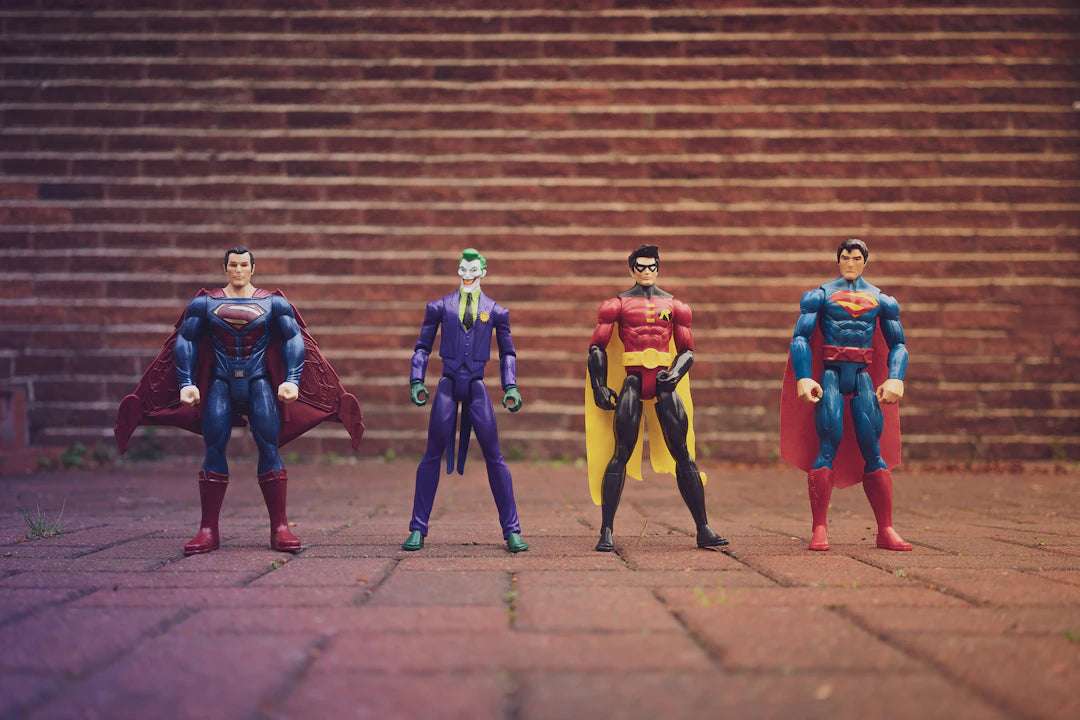Muggar för Fans av Marvel och DC Universum