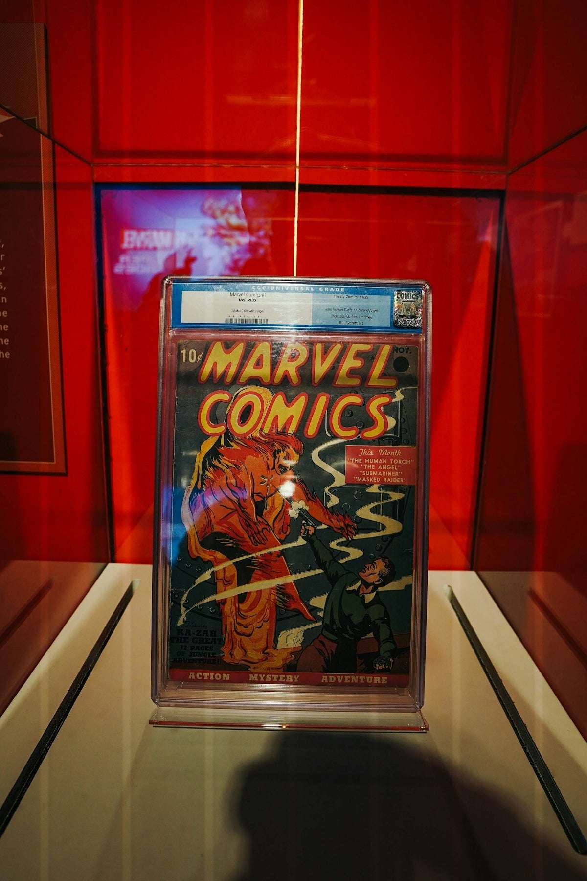 Utforska den Intensiva Designen och Historien Bakom Venom Röd Mugg i Marvel Karaktärs Kollektion