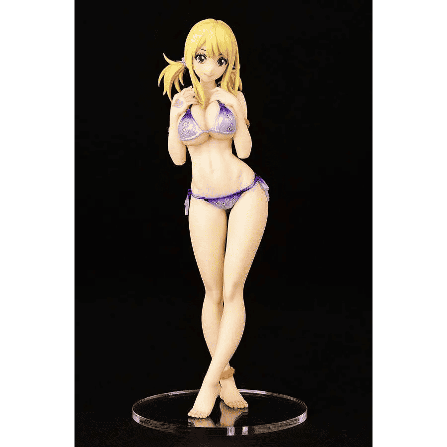 Upptäck Finessen och Hantverket Bakom Fairy Tail Lucy Heartfilia Svart Simdräkt Statyn