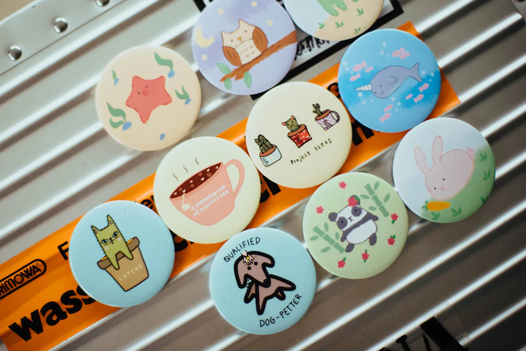 Pins och Badges Roliga Accessoarer för Fans av Popkultur