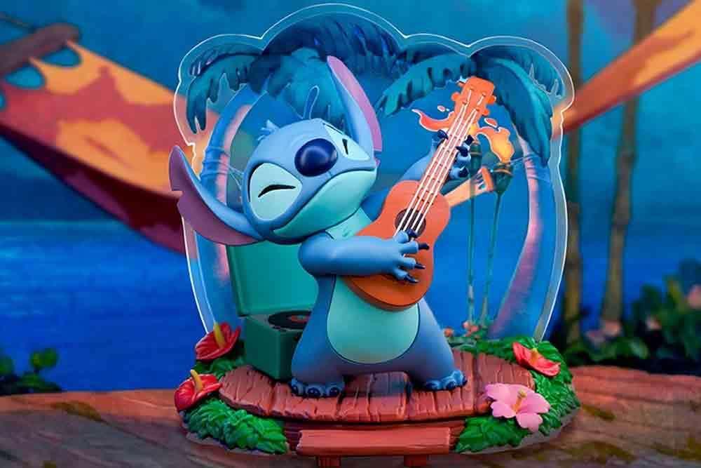 Disney Lilo & Stitch Guitar Stitch PVC Figur 1:10 - Robotto