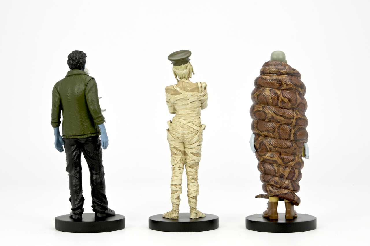 Beetlejuice 2 Immigration Hall Set 1 - 3 Figur neca