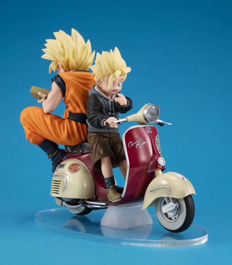 Dragon Ball Z Super Saiyan Goku & Gohan Figur med Motorcykel megahouse
