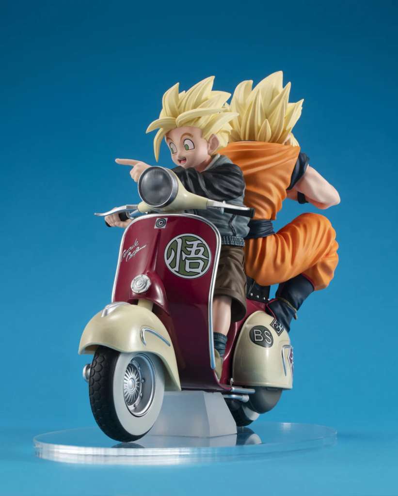 Dragon Ball Z Super Saiyan Goku & Gohan Figur med Motorcykel megahouse