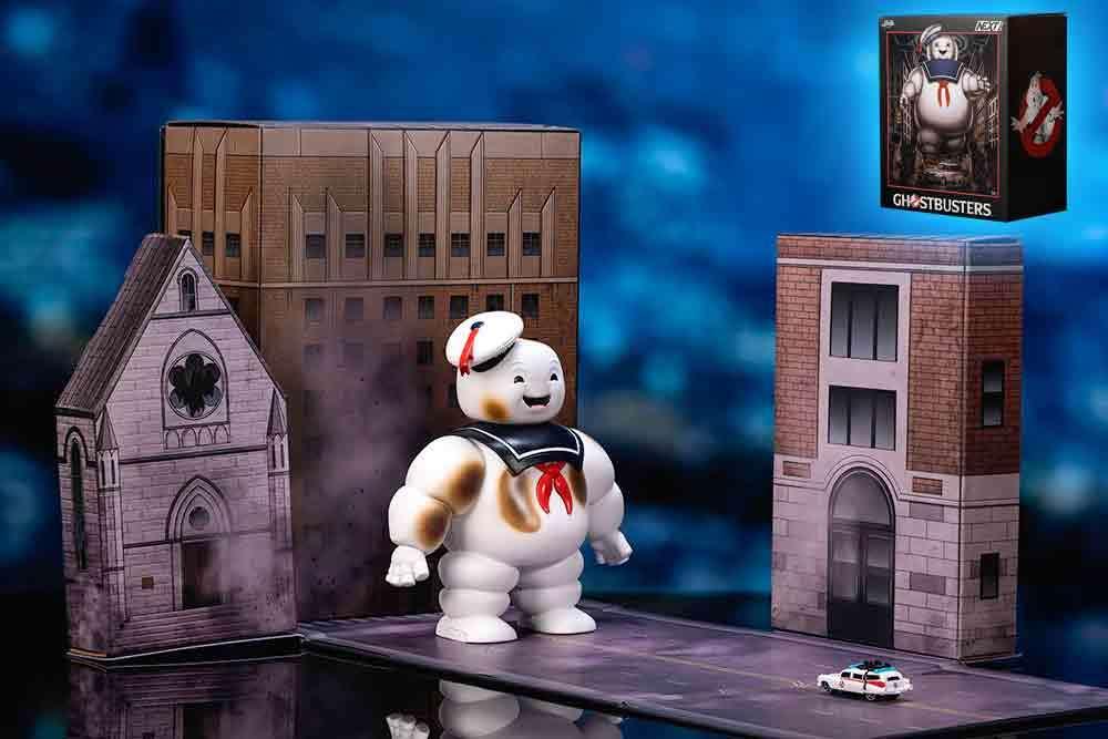 Ghostbusters Ecto-1 Stay Puft Diorama Nano Scene - Robotto