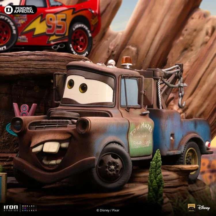 Cars Lightning McQueen + Tow Mater DLX 1/10 Staty - Robotto