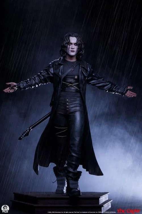 The Crow 1:3 Skala Staty - Robotto