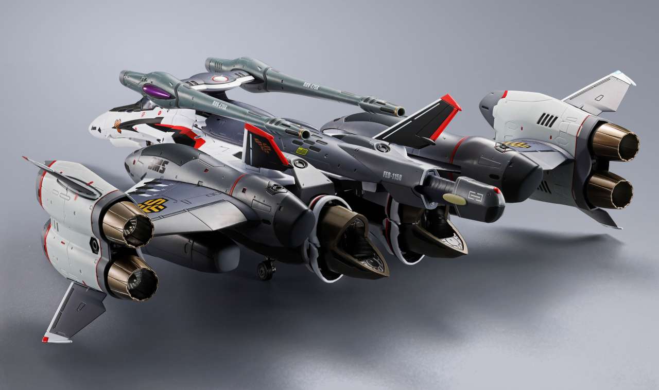 DX Chogokin Macross VF-25F Tornado Messiah Valkyrie Alto Saotome bandai