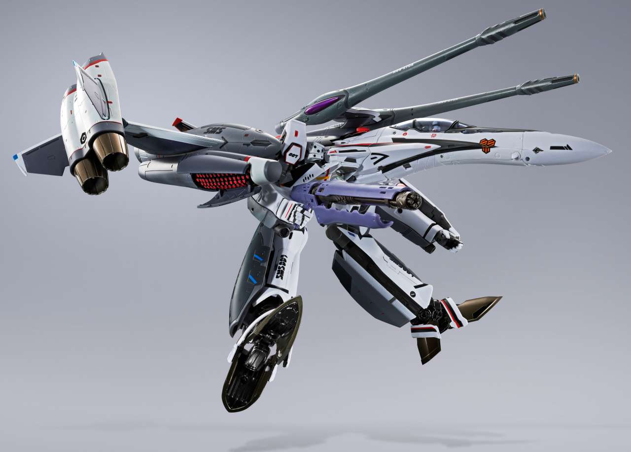 DX Chogokin Macross VF-25F Tornado Messiah Valkyrie Alto Saotome bandai