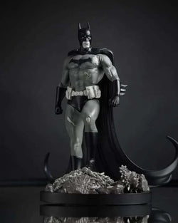 Dc Direct Batman Black & White av Bjorn Barends Figur mcfarlane toys 2025