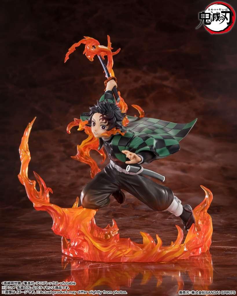 Demon Slayer Tanjiro Kamado & Kyojuro Rengoku Sword Guard FiguartsZERO - Robotto