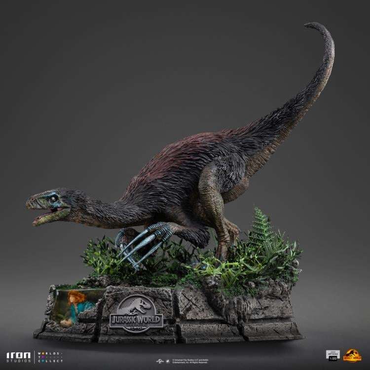 Jurassic World Therizinosaurus Demi 1/20 Staty iron studios