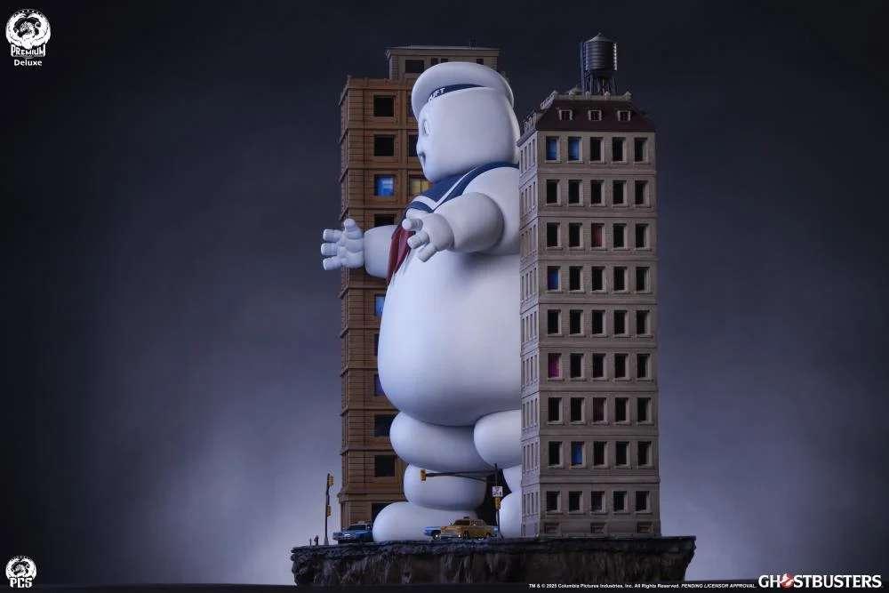 Ghostbusters Stay Puft Marshmallow Man Diorama Dlx Edition - Robotto