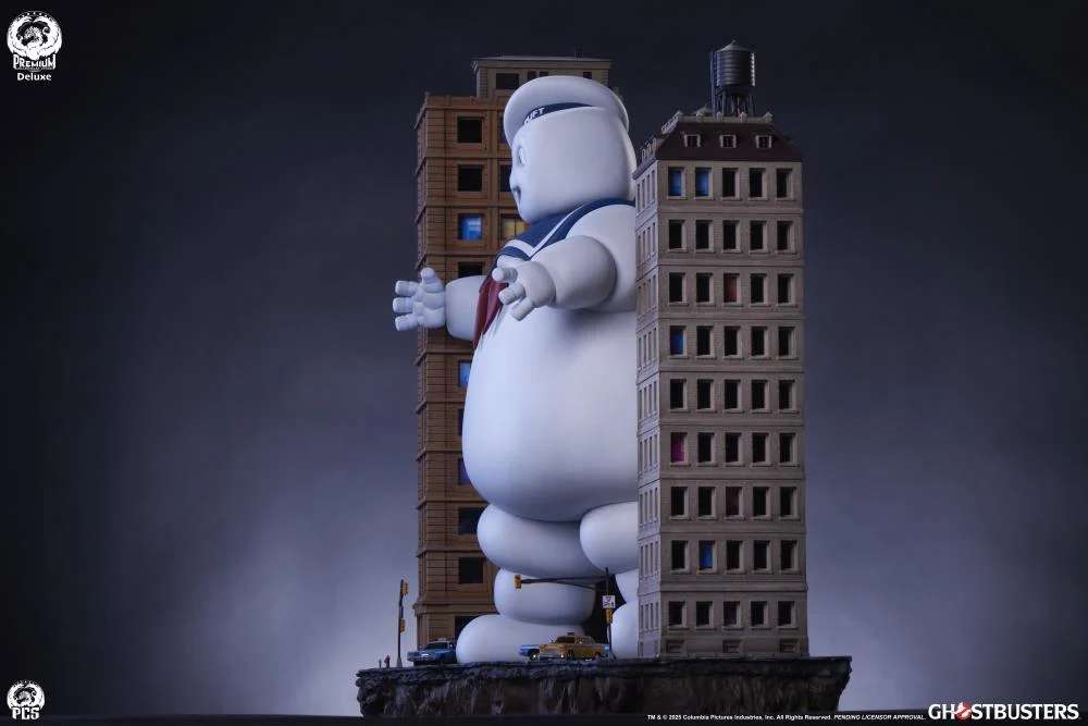 Ghostbusters Stay Puft Marshmallow Man Diorama Dlx Edition pcs