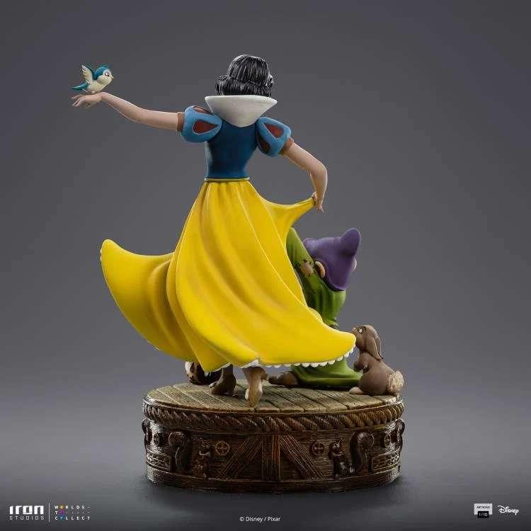 Disney Klassisk Snövit och de Sju Dvärgarna 1/10 Staty - Robotto