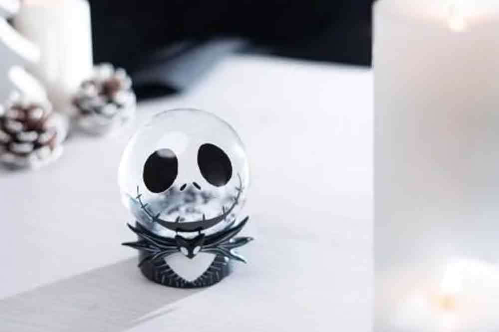 The Nightmare Before Christmas - Jack Skellington Snow Globe grupo erik