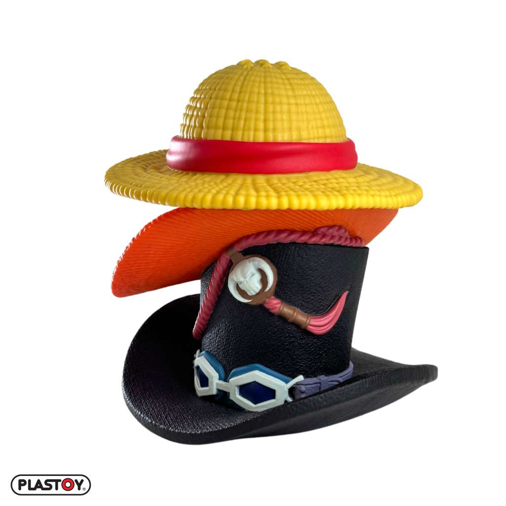 One Piece Stapel med Hattar Pengabank plastoy