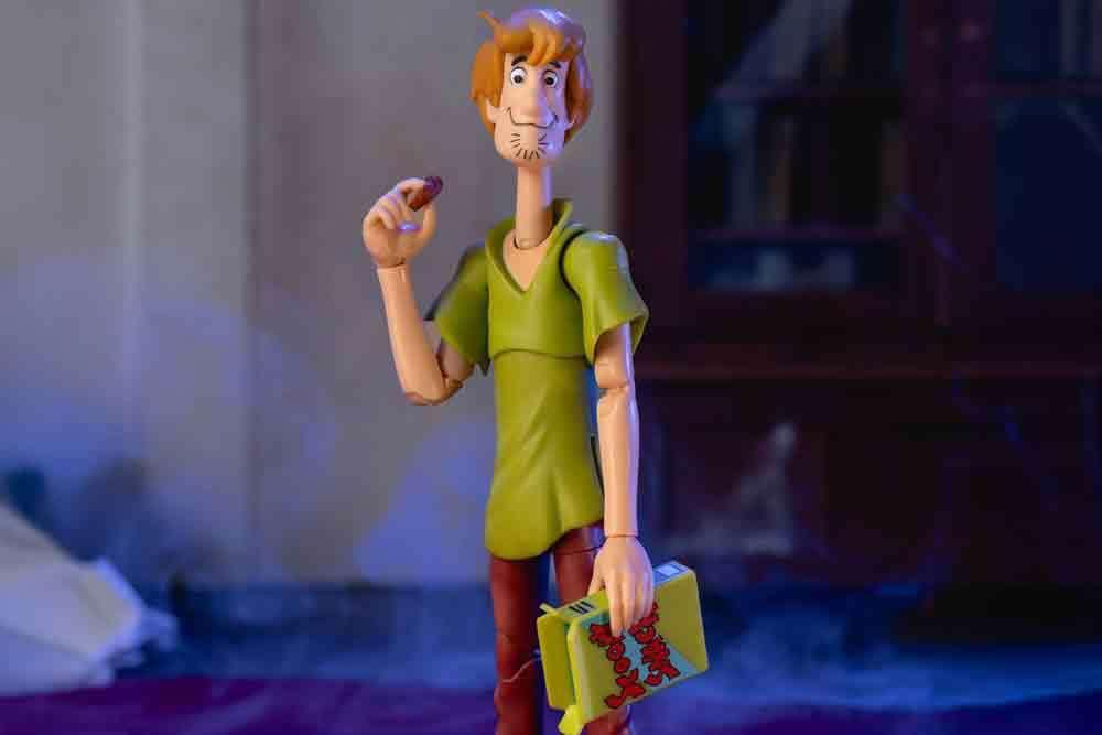 Scooby-Doo Wave 1: Shaggy - De Luxe Action Figur Scale 1:12 - Robotto