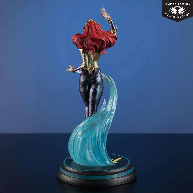 Dc Cover Girls Mera av J. Scott Campbell Resin Statue - Robotto