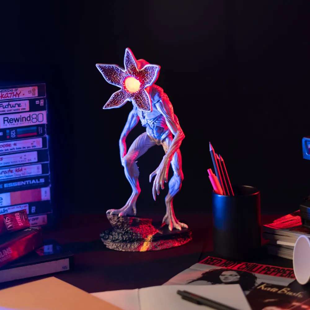 Stranger Things Demogorgon Lampa grupo erik