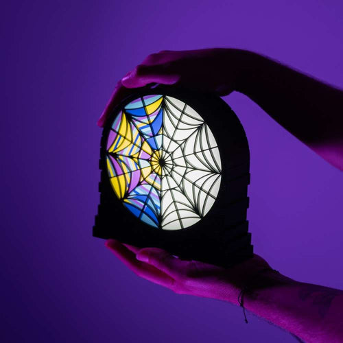 Wednesday fönster Ophelia hallampa grupo erik