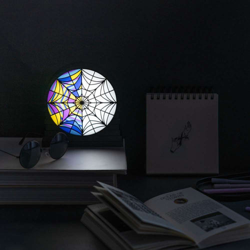 Wednesday fönster Ophelia hallampa grupo erik