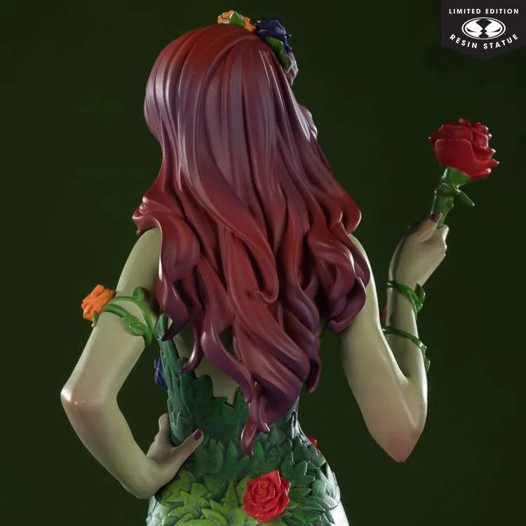 DC Direct DC Cover Girls Poison Ivy J. Scott Campbell Resin Statue mcfarlane toys 2025