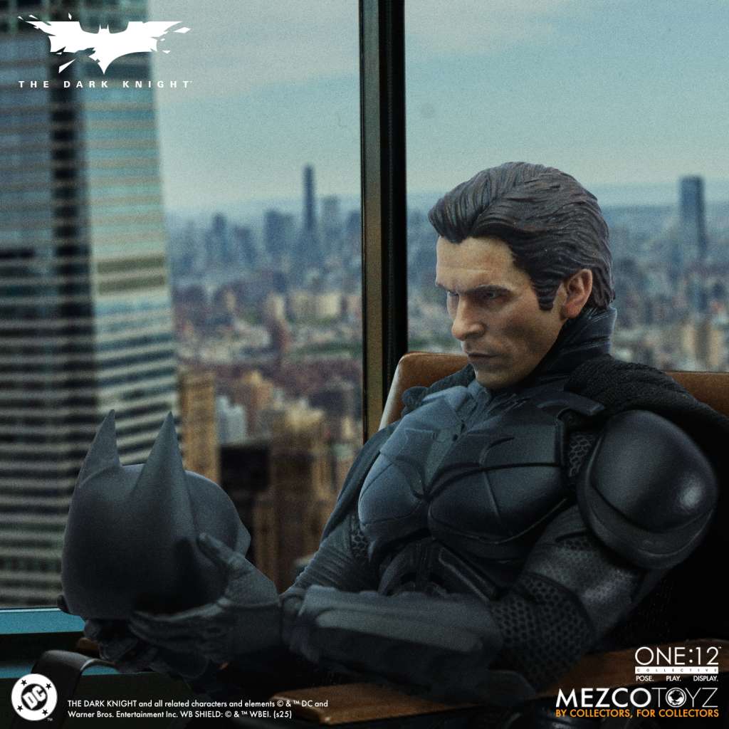 One 12 Collective The Dark Knight Batman AF mezco toys