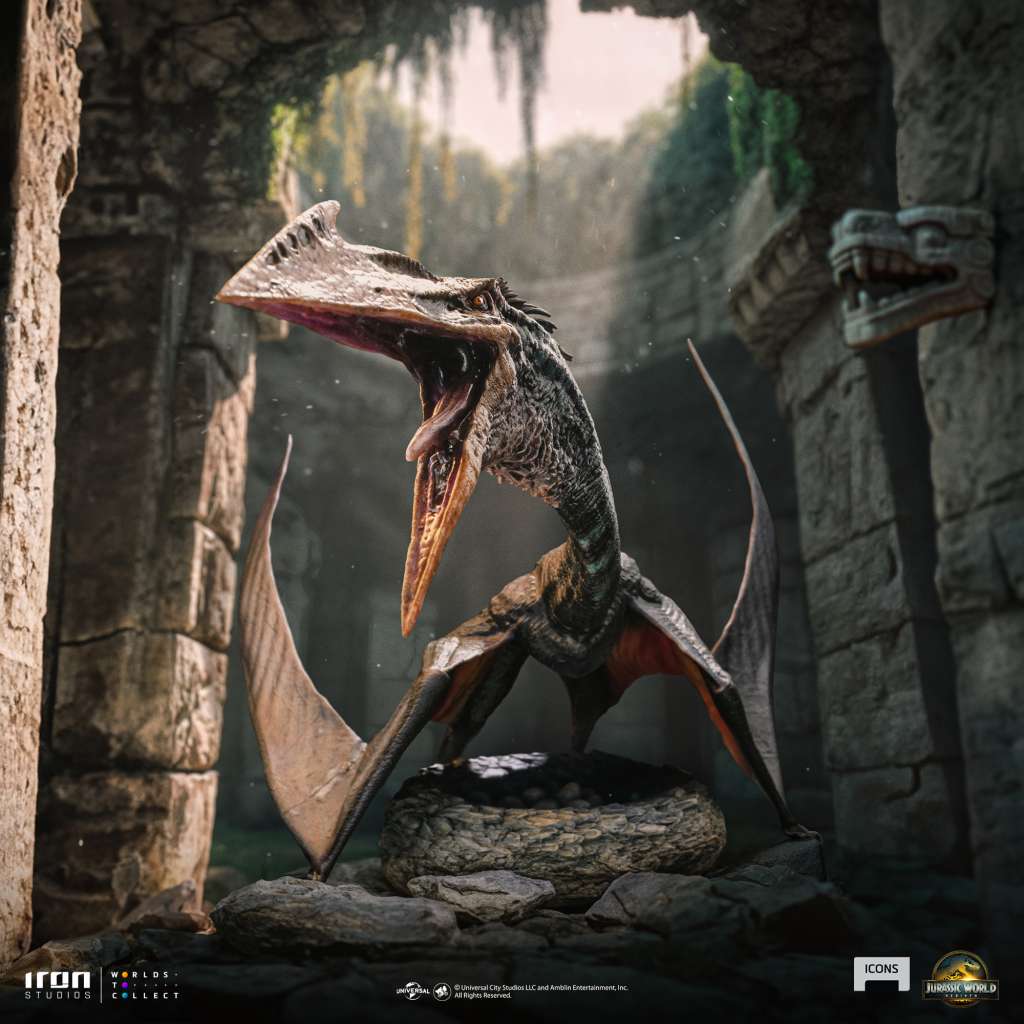 Jurassic World Rebirth Quetzalcoatlus Icons Statue iron studios