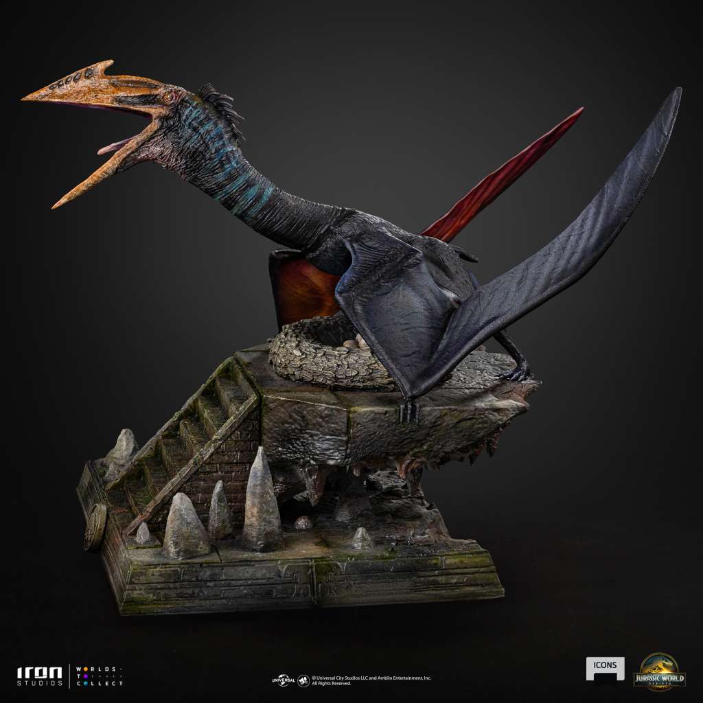 Jurassic World Rebirth Quetzalcoatlus Icons Statue iron studios