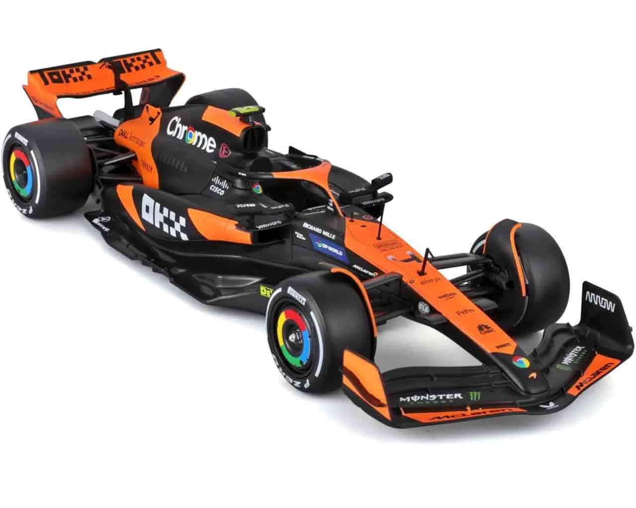 F1 McLaren MCL38 med Norris figur - 1:24 die-cast modell