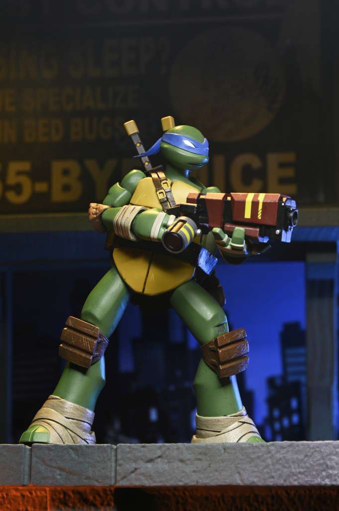 TMNT 2012 Cartoon Leonardo Ultimate Action Figur neca