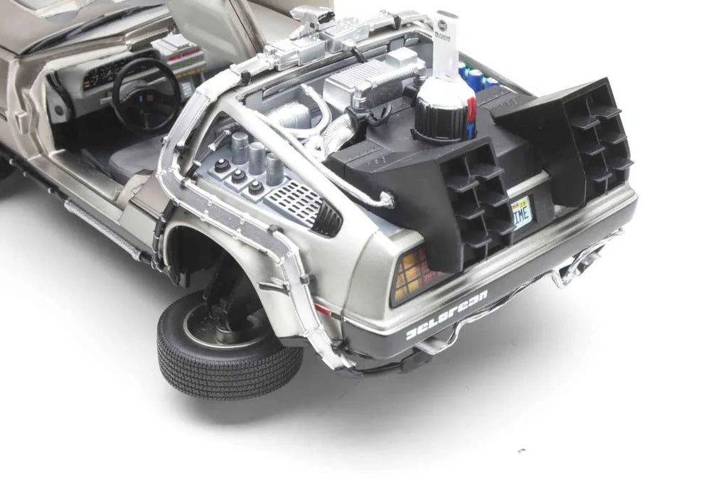Back to the Future 2 DeLorean Die-Cast 1:18 Skala Modell - Robotto