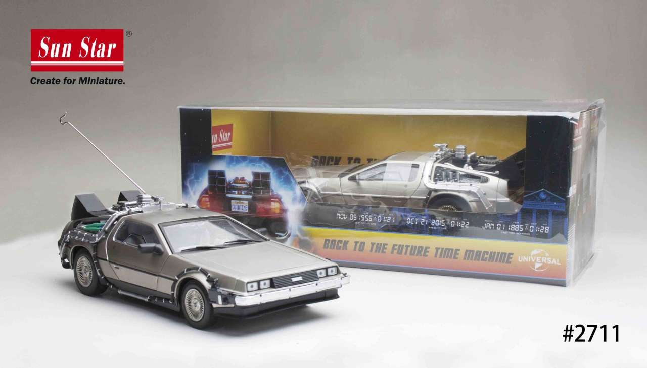 Back to the Future DeLorean Die-Cast 1:18 Skala Modell sunstar