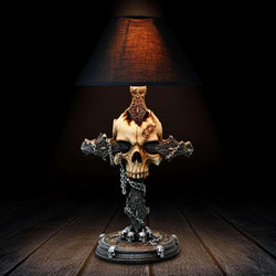 Cranium Crucis Bordslampa – Gothisk Design - Robotto