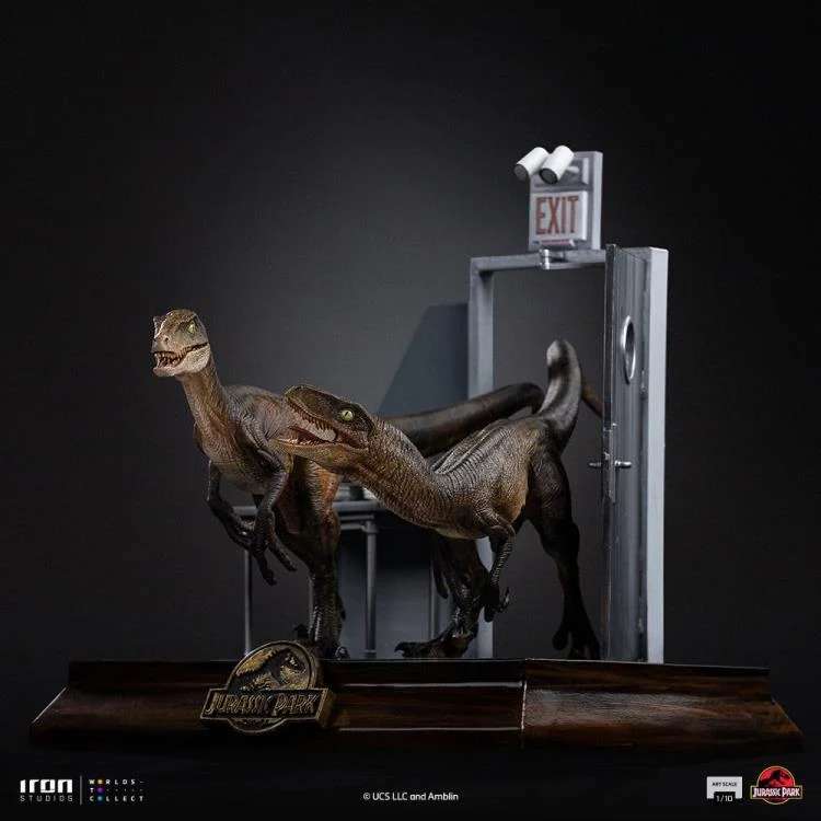 Jurassic park raptors vid köksdörr 1/10 Figur iron studios