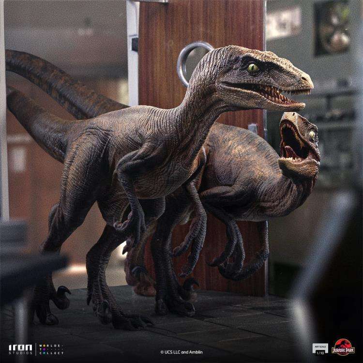 Jurassic park raptors vid köksdörr 1/10 Figur iron studios