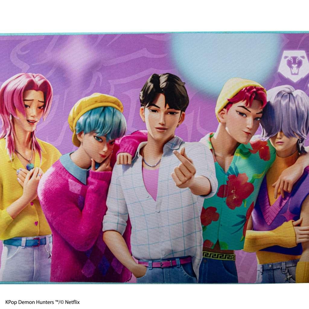 Kpop demon hunters saja boys skrivbordsmatta - Robotto