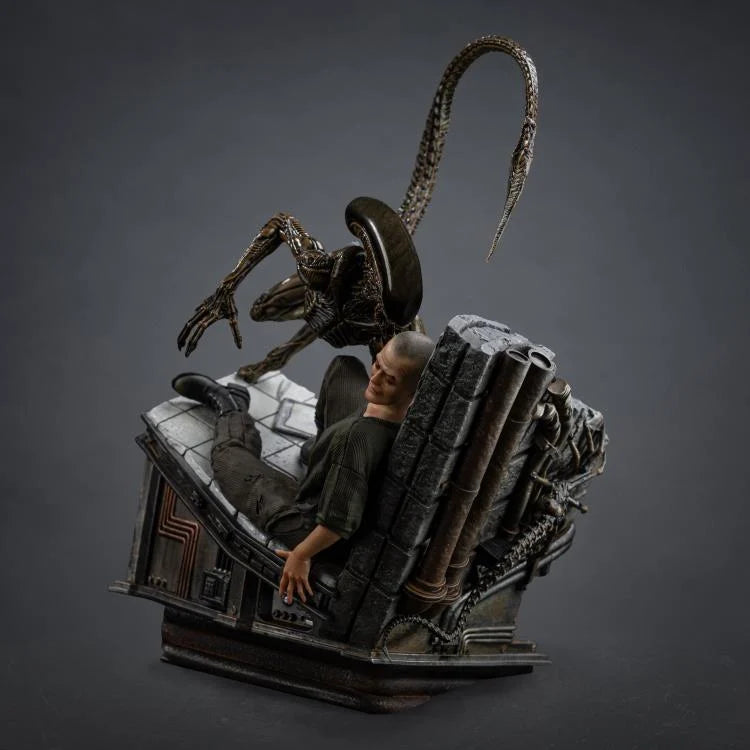 Alien 3 Ellen Ripley and Dog Alien 1/10 Figure