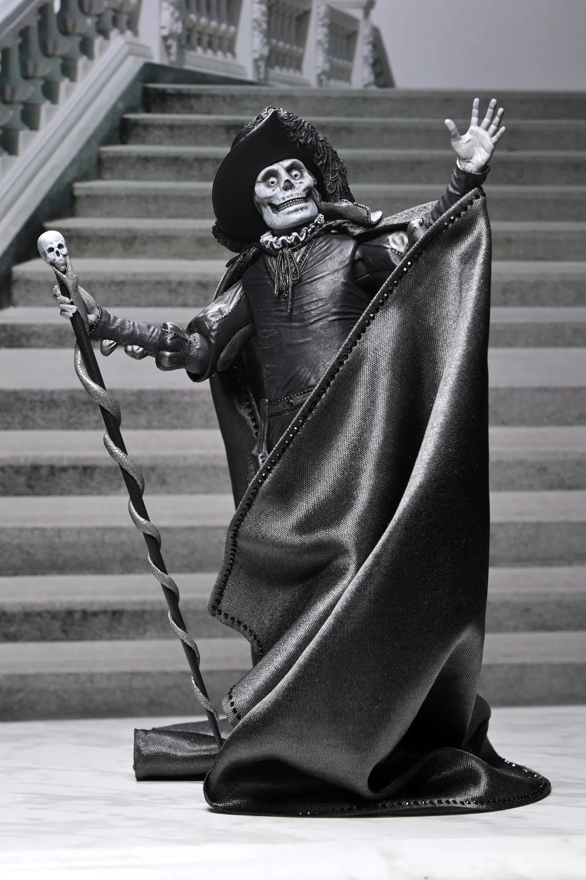 The Phantom of the Opera 1925 The Masque of the Red Death Black & White Ultimate Action Figure