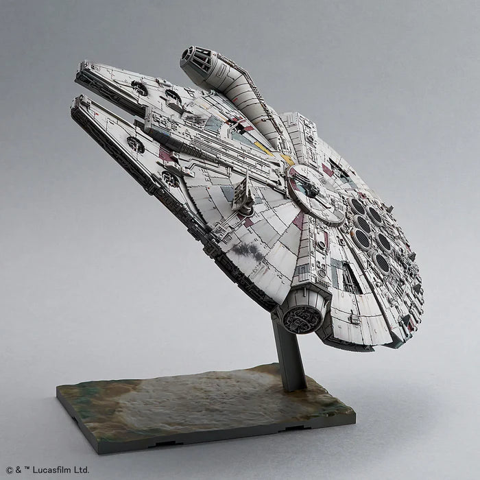 Star Wars Millennium Falcons The Force Awakens modellset (Bandai)