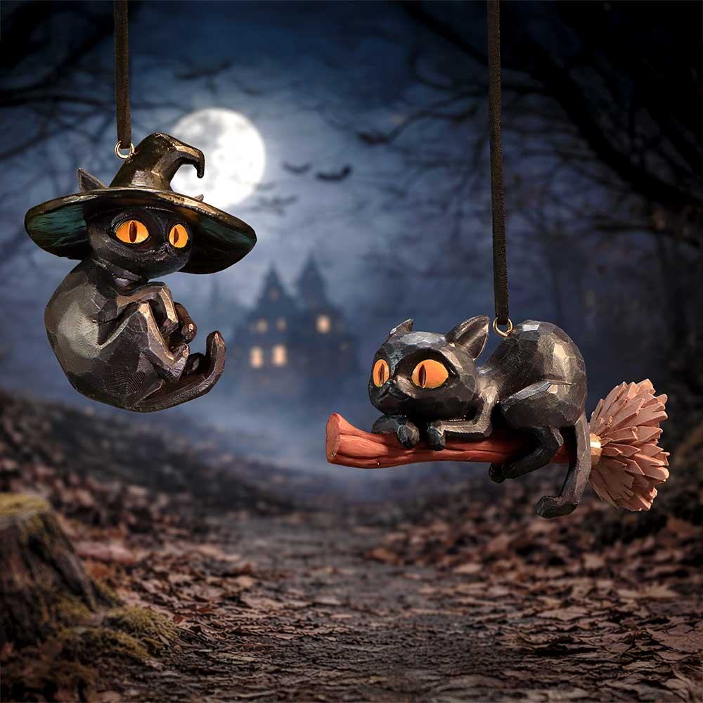 Set med Hängande Prydnader Curse & Claw (2) – Två Handmålade Svarta Katter