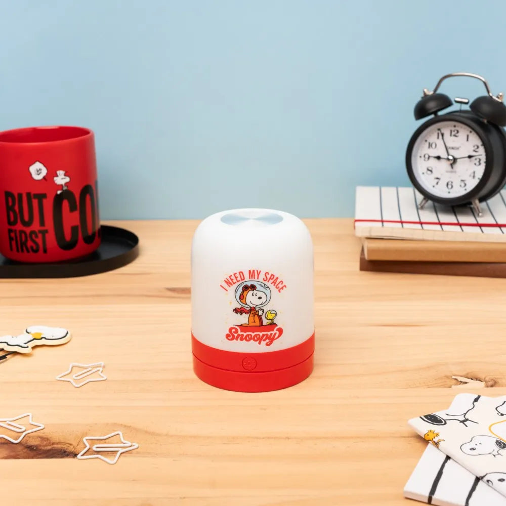 Snoopy-rumlampa med LED-belysning, justerbar intensitet och uppladdningsbart batteri