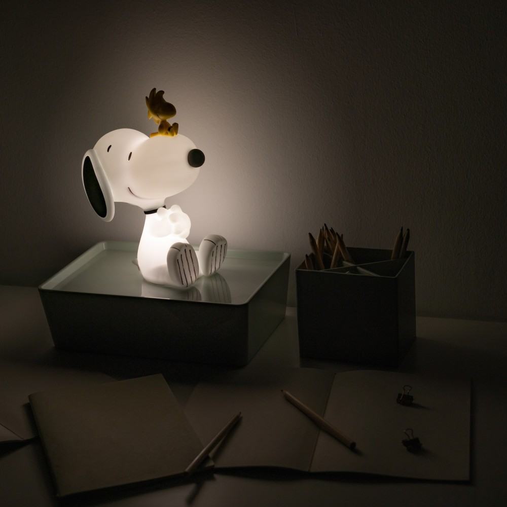 Snoopy Lampa med Varm LED-belysning och USB-C Anslutning