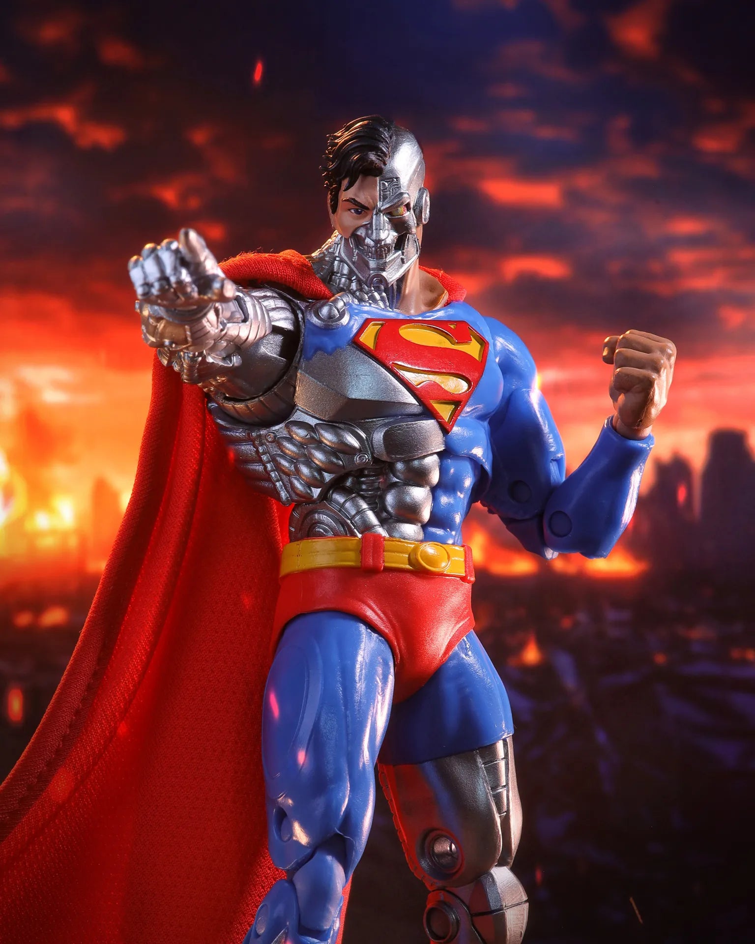 McFarlane Vault DC Multiverse 7-tums Cyborg Superman Actionfigur