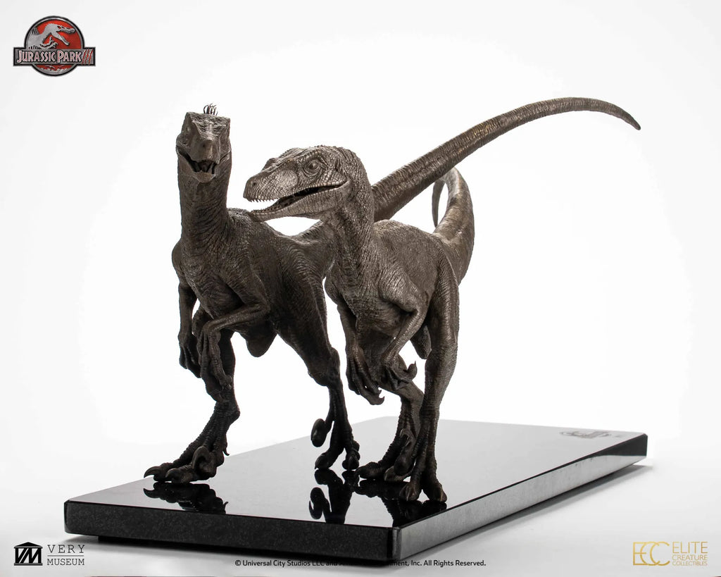 Jurassic Park - 3-pack Velociraptorer i brons, skala 1/8