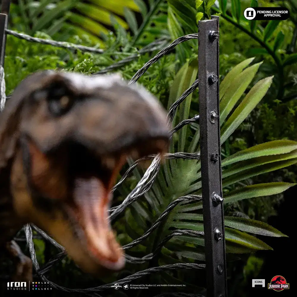 JURASSIC PARK ICONS T-REX BREAKOUT SET A STATUE - bild 5